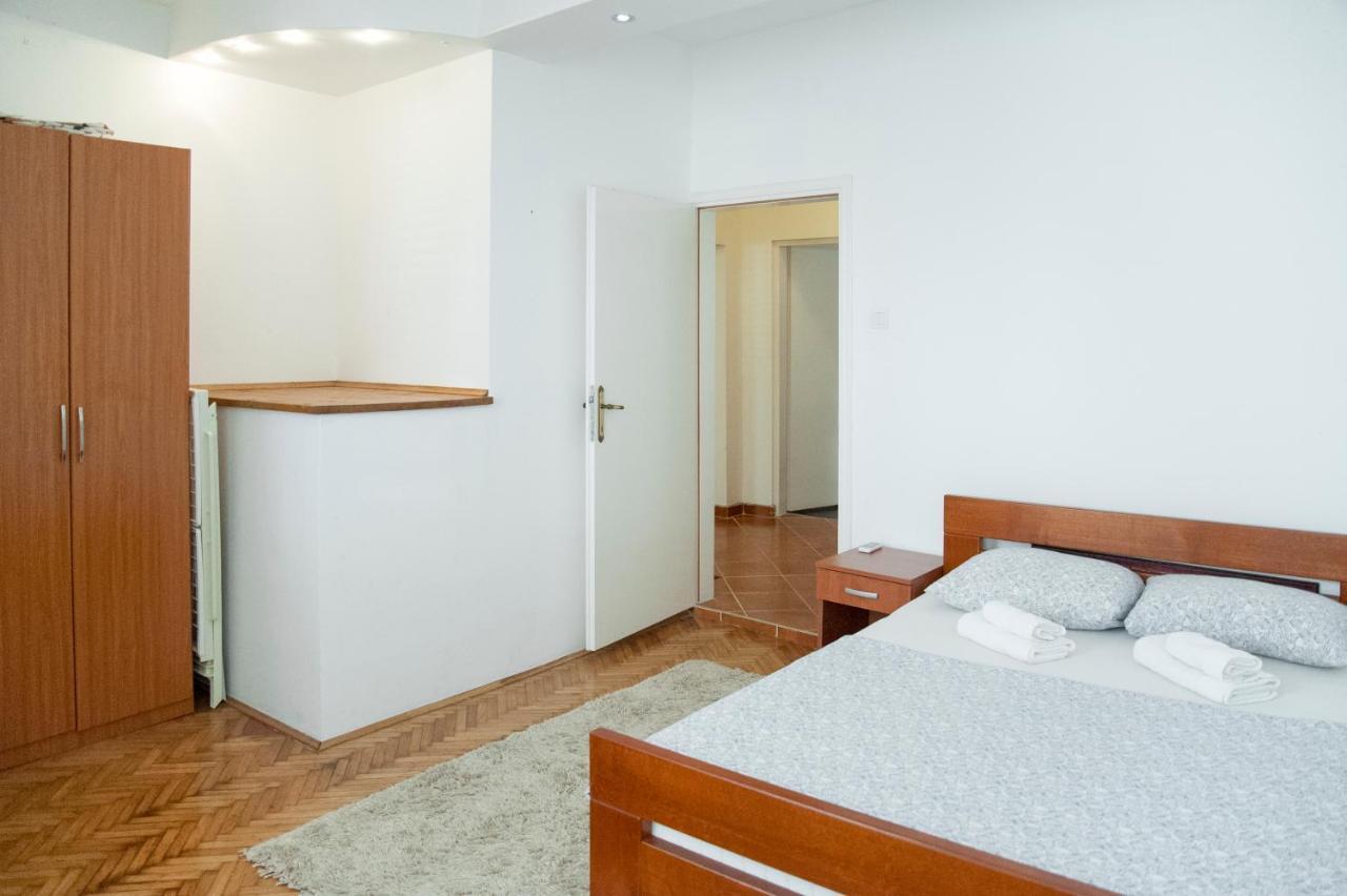 Apartment Old Town Херцег Нови Екстериор снимка