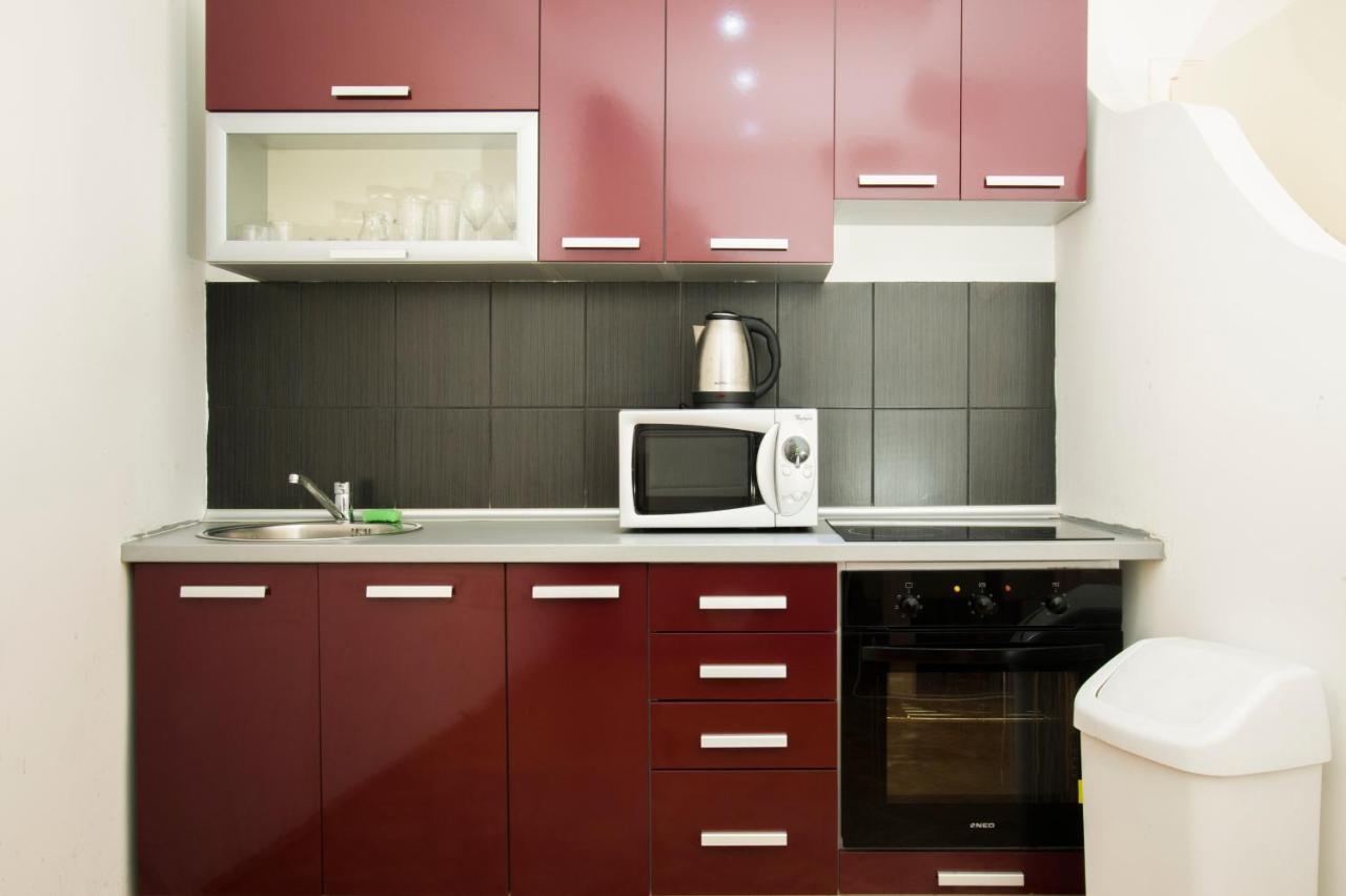 Apartment Old Town Херцег Нови Екстериор снимка