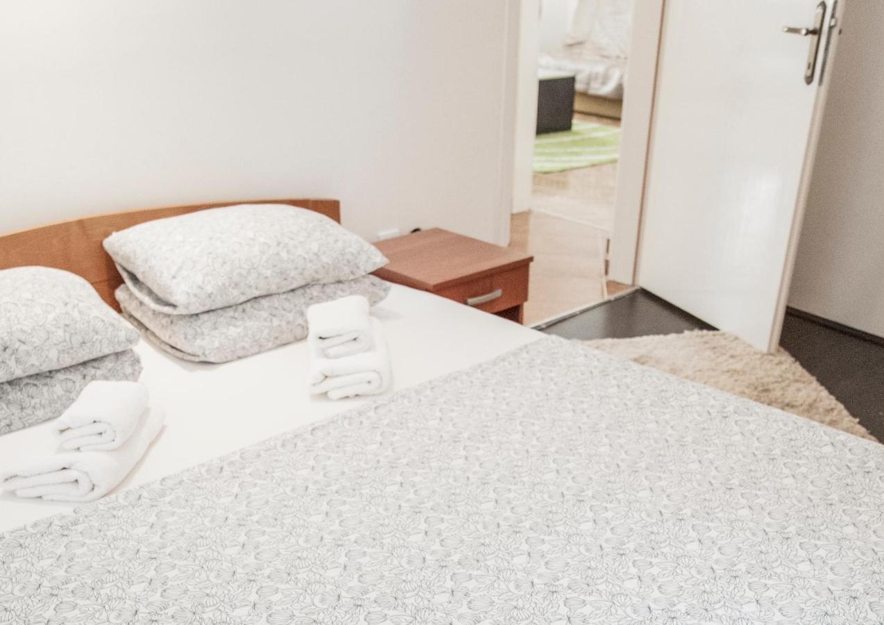 Apartment Old Town Херцег Нови Екстериор снимка