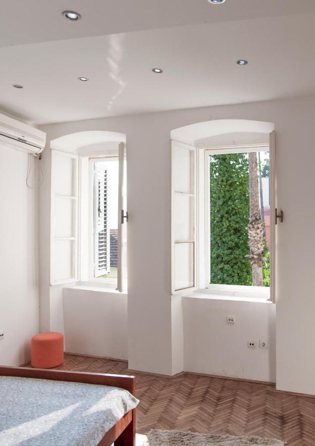 Apartment Old Town Херцег Нови Екстериор снимка